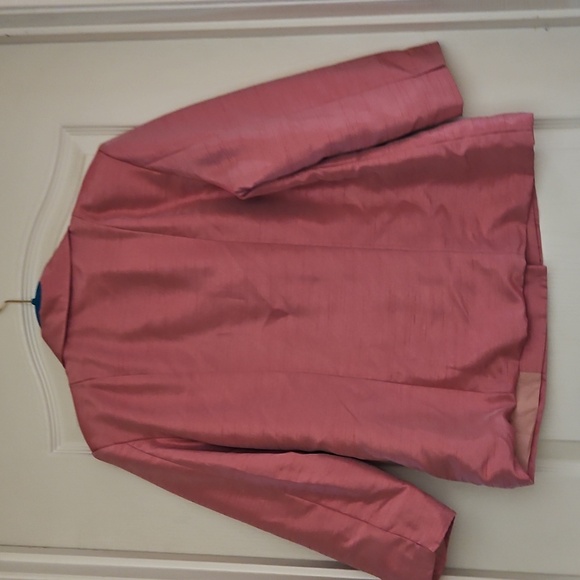 Women's Elegant Rose Blazer - Picture 3 of 5